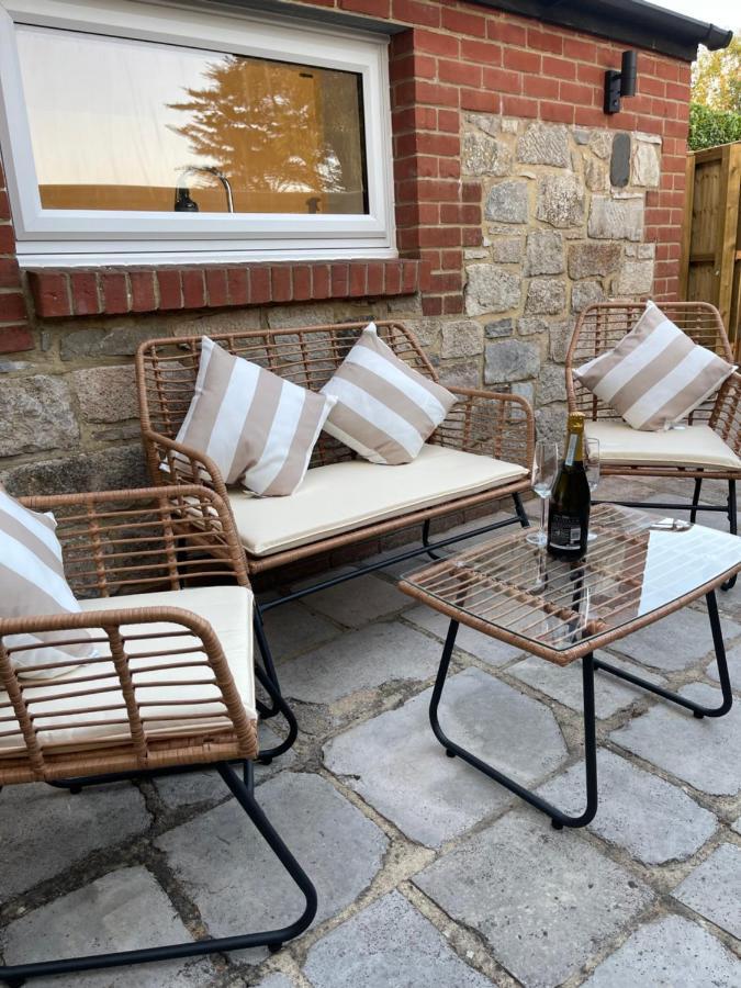 The Lodge Hideaway In Cowes Gurnard Eksteriør billede
